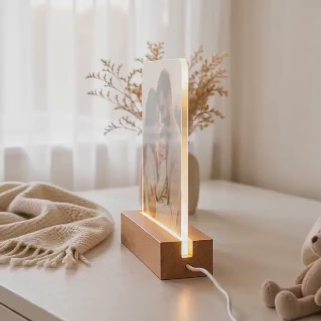 Personalized photo night light video